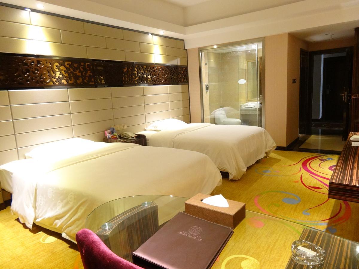 Xilaifeng Hotel Наньнін Екстер'єр фото