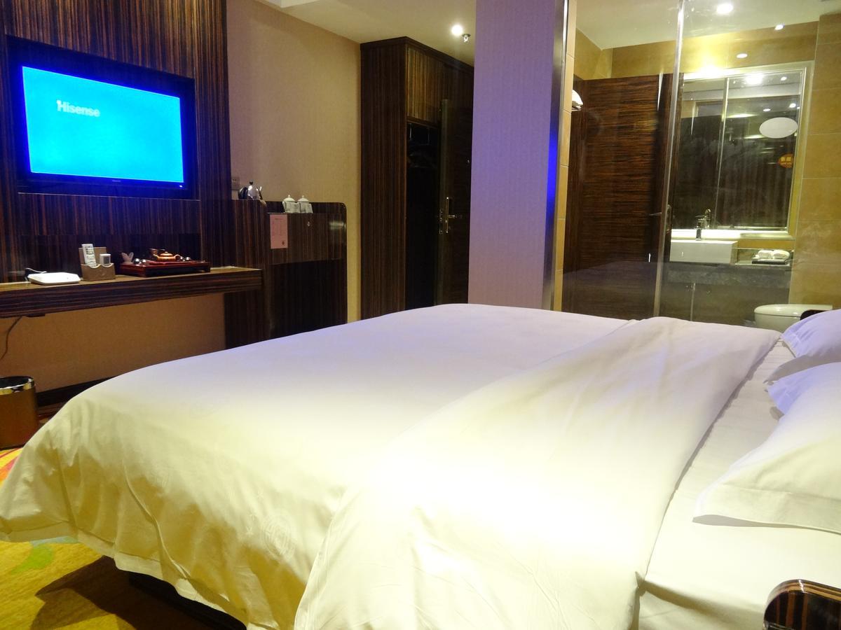 Xilaifeng Hotel Наньнін Екстер'єр фото