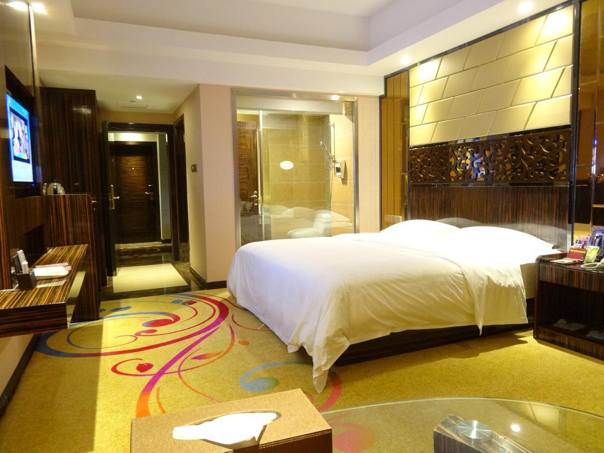Xilaifeng Hotel Наньнін Екстер'єр фото
