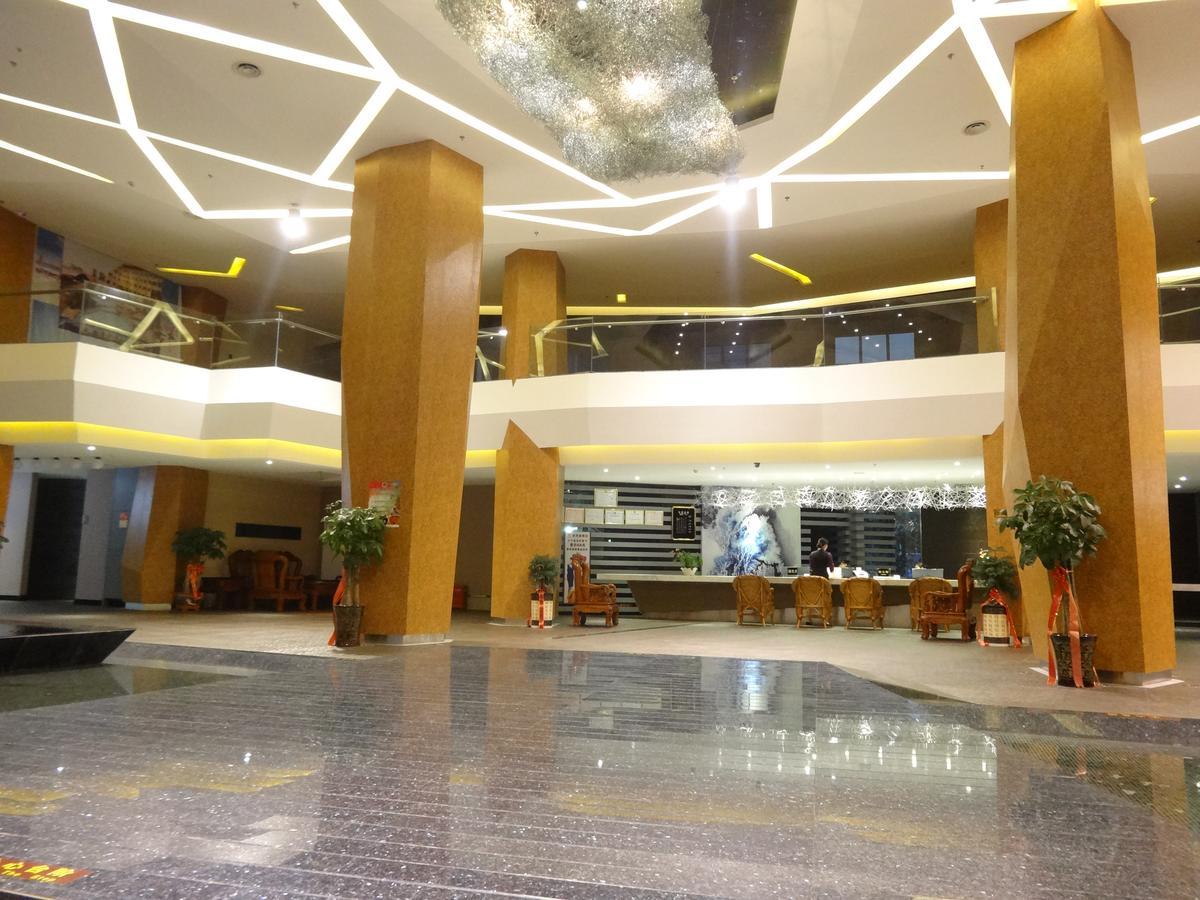 Xilaifeng Hotel Наньнін Екстер'єр фото