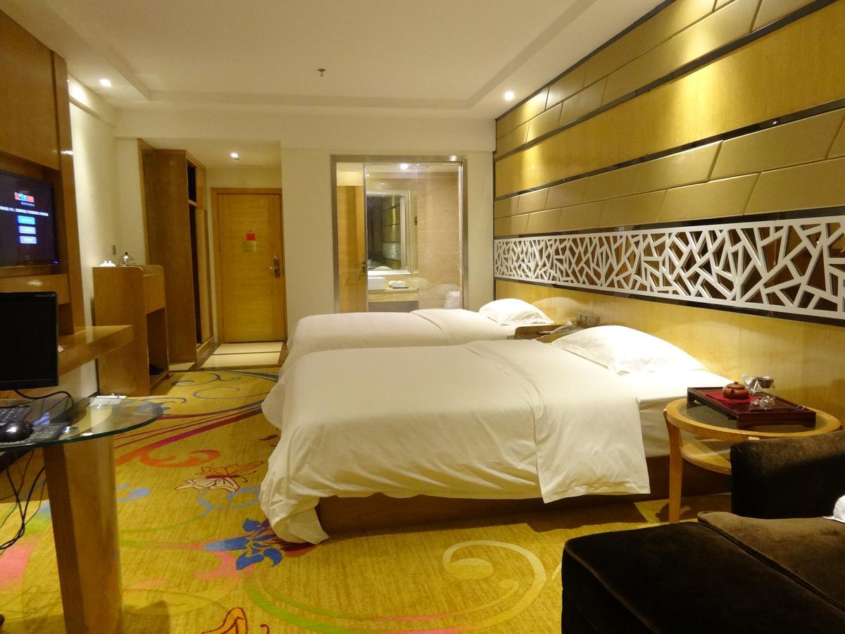 Xilaifeng Hotel Наньнін Екстер'єр фото
